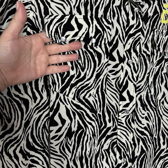 Sandrine Rose Desir Zebra Print S/S Pearl Snap Shirt Women Small NWT Oversized. - Picture 7 of 11